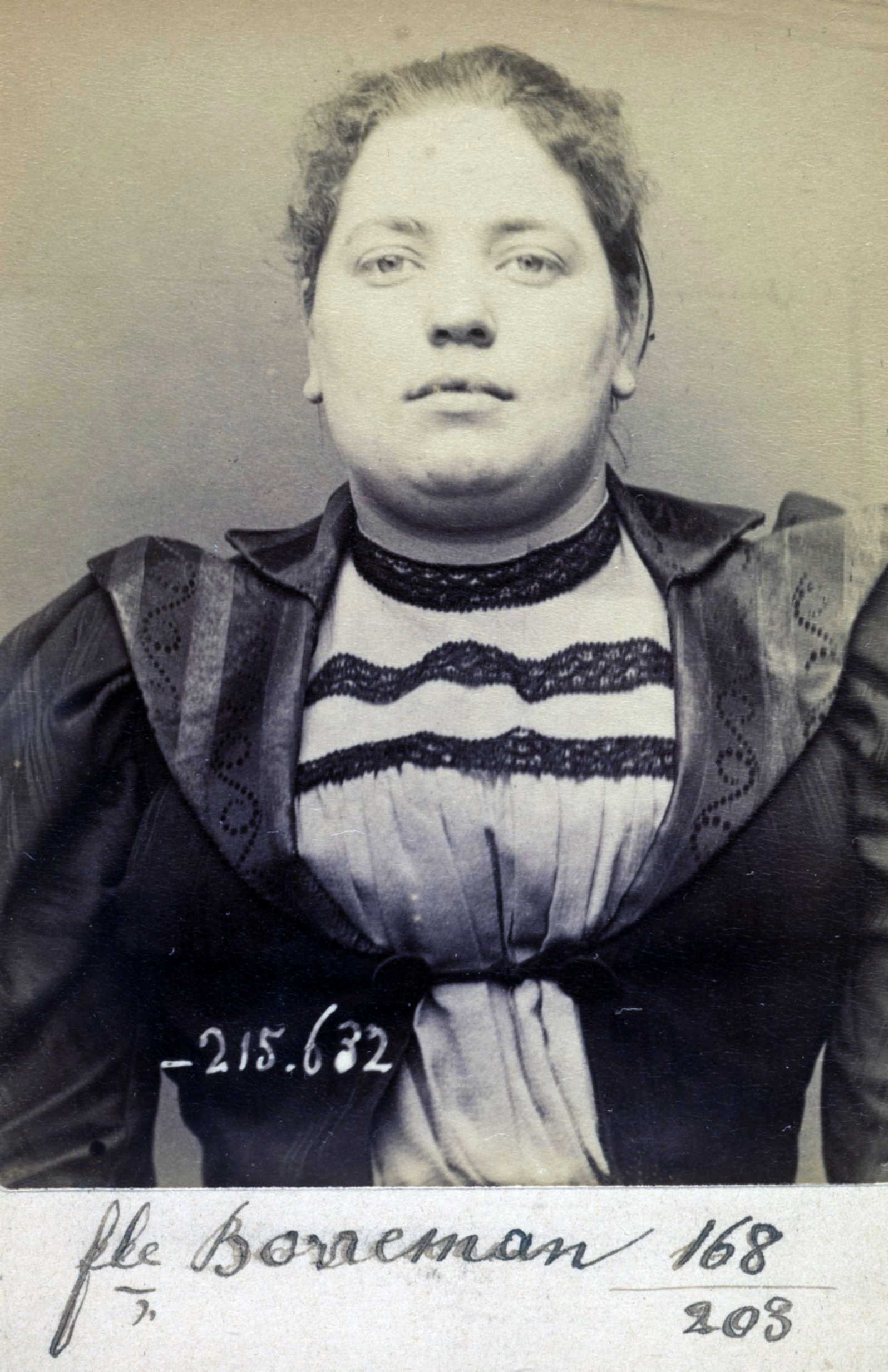 Foto policíaca Léontine Borreman (13 de març de 1894)