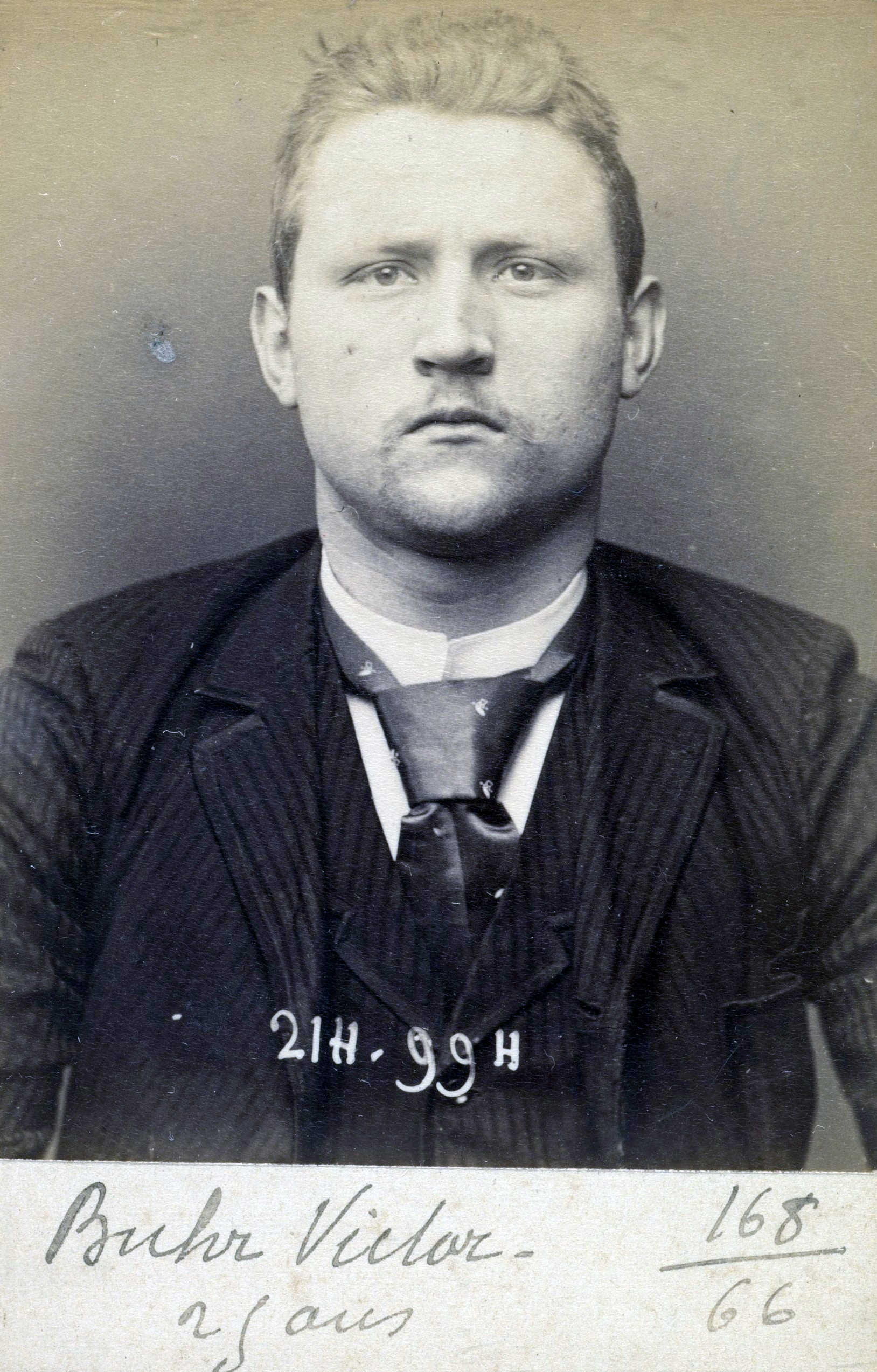 Foto policíaca de Victor Buhr (2 de març de 1894)