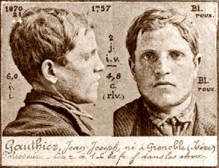 Foto polic&iacute;aca de Jean Joseph Gauthier-Lavigne (1994)