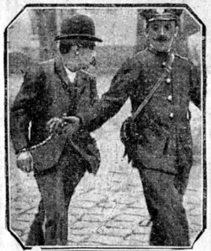 Gustave Manhès detingut en una foto publicada en el diari parisenc "La Matin" del 15 de juliol de 1911