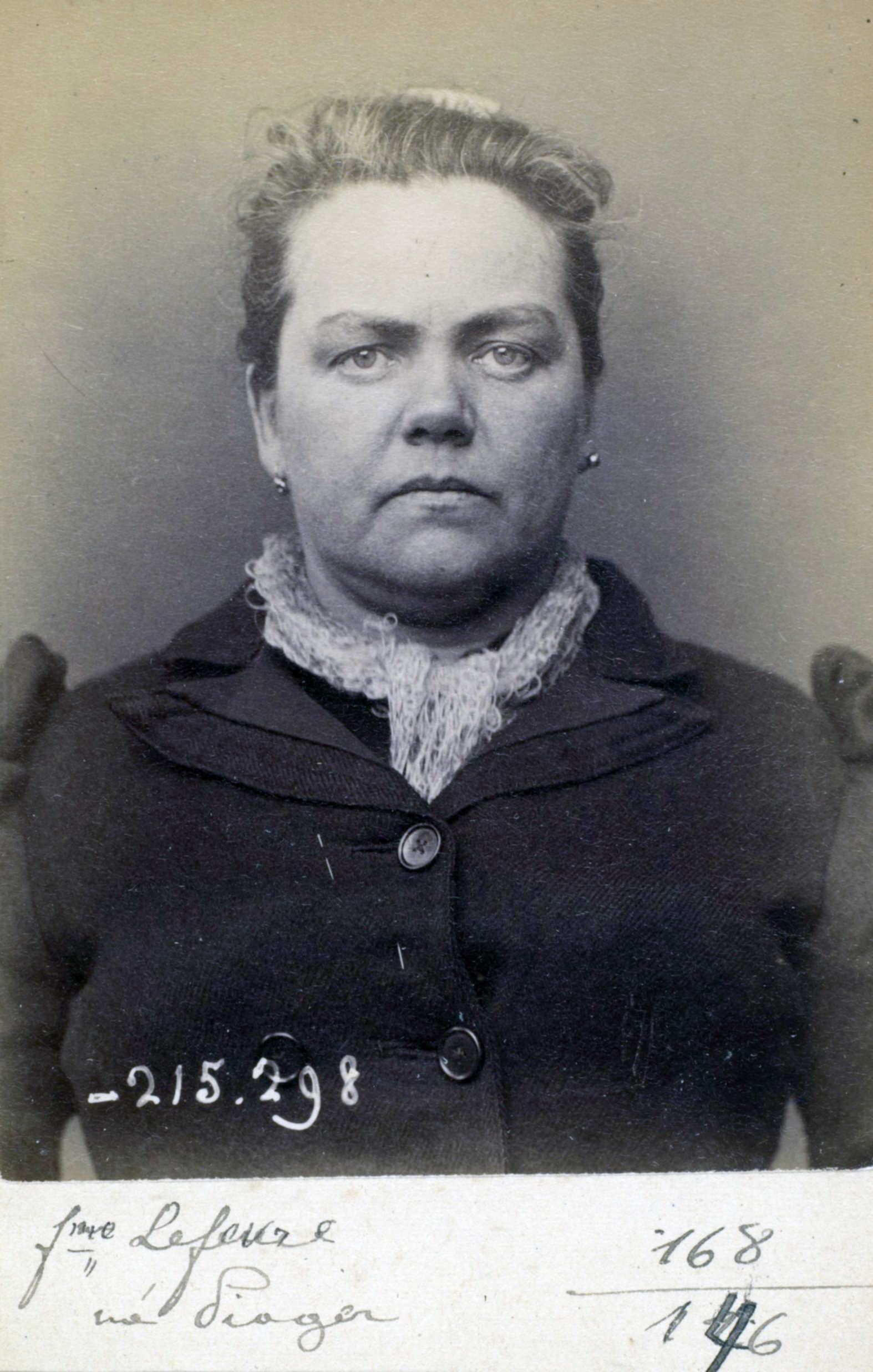 Foto policíaca de Louise Pioger (8 de març de 1894)